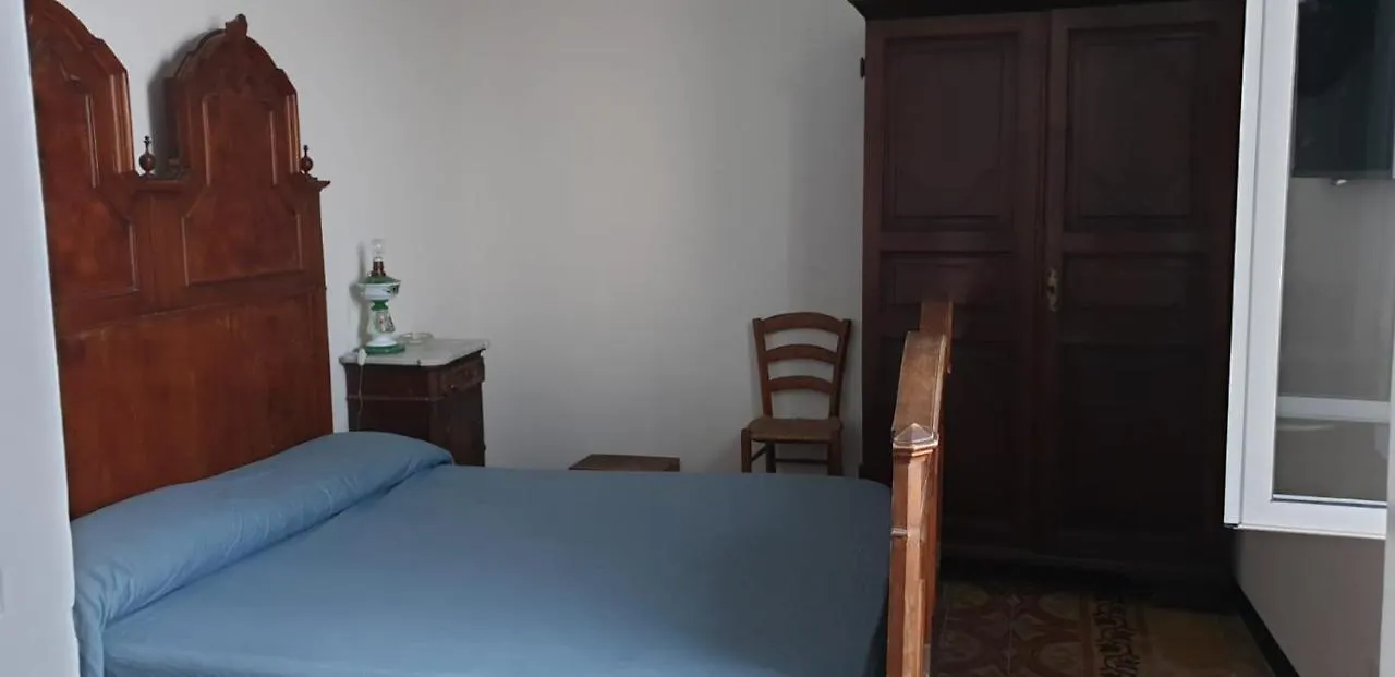 Dom wakacyjny Appartamento Nel Borgo Con Splendida Vista Sul Mare Cervo Włochy